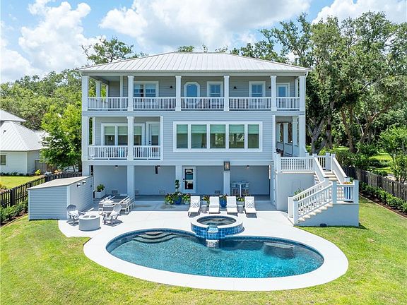 2nd image of 50 Frederica Oaks Ln