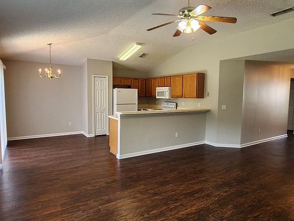 5th image of 188 Southlake Dr
