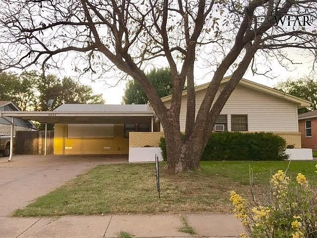 1st image of 4634 Fairway Blvd