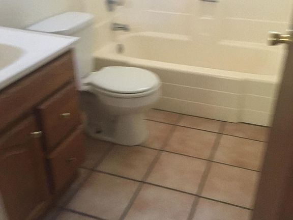 3rd image of 926 N Belvedere Ave APT 2