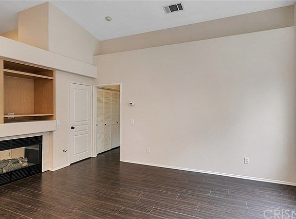 4th image of 562 Chadwick Pl