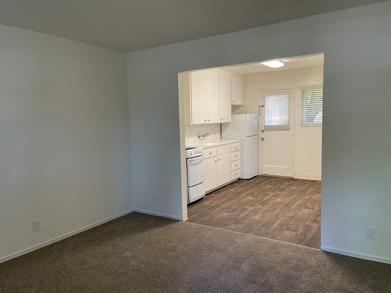 4062 Will Rogers Drive — Photo 2