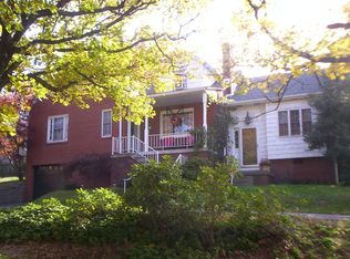 4030 Palisades Dr, Weirton, WV 26062