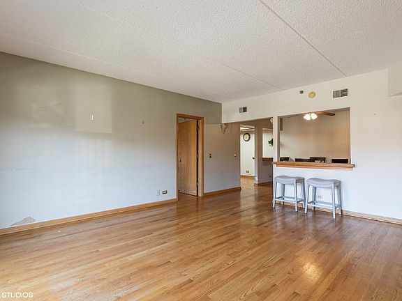 3rd image of 1227 Brown St APT 201