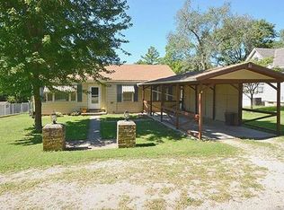 703 Hines Ave, Edgerton, MO 64444