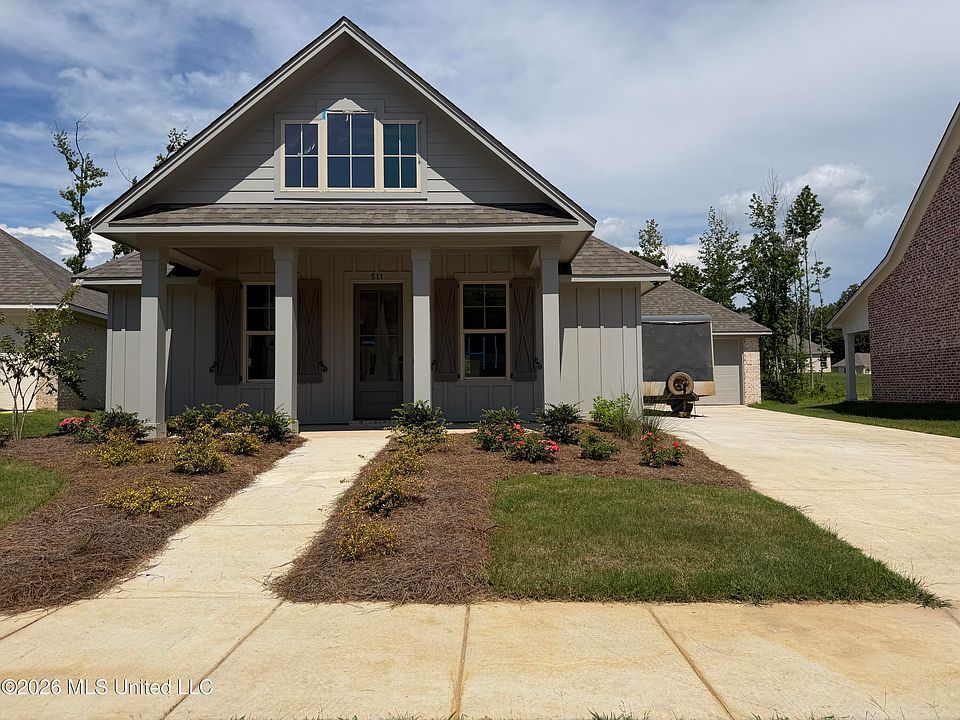 1st image of 511 Fusion St