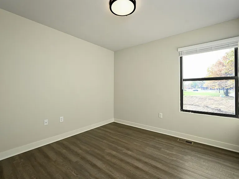220 Sumac Rd — Photo 19