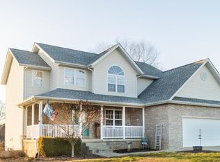 460 Maple Run Estates Blvd, Springville, IN 47462