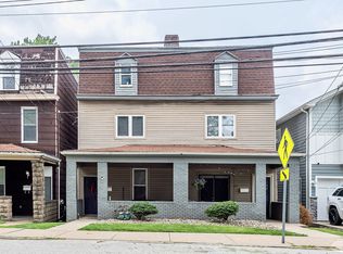 Amazing Apartment in Mt. Washington * Pet Friendly * Duplex style * Available Now * Spacious & Re..., Pittsburgh, PA 15211