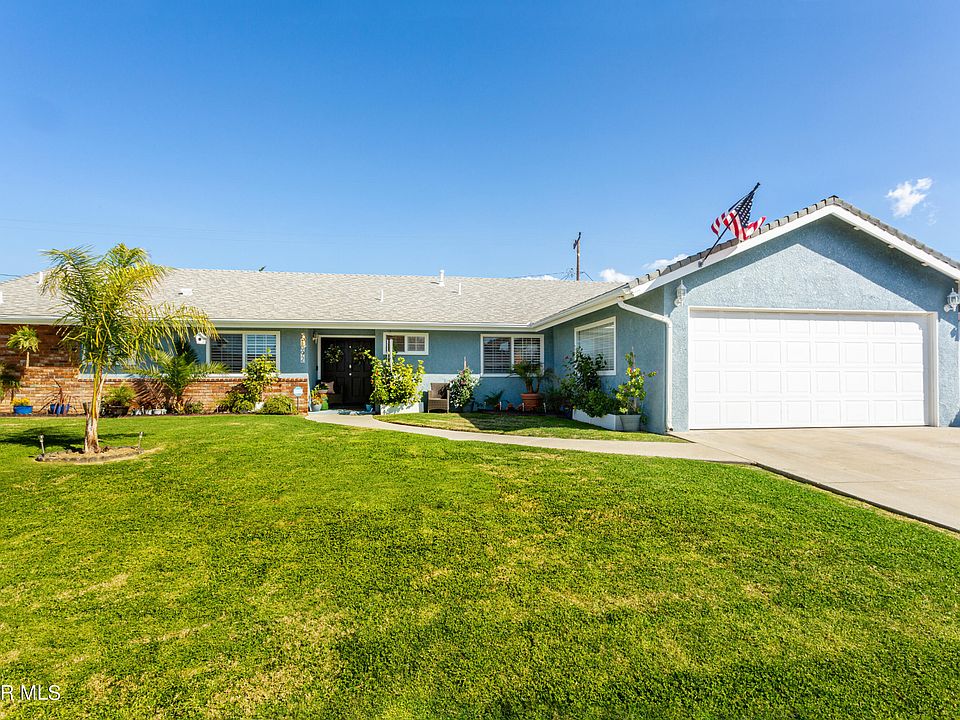 1st image of 1092 Stanford Dr