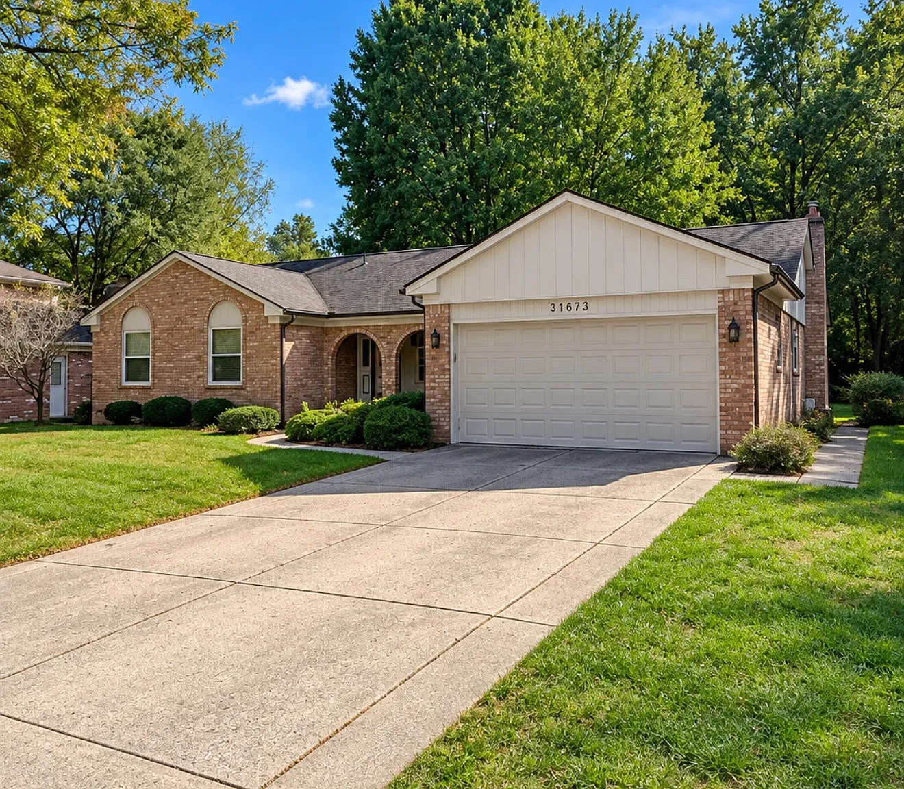 3 bed, 2.5 bath, 1950 sqft, $2,950 — Photo 1