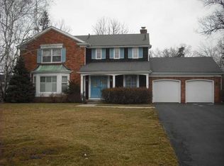 716 River Glen Rd, Maumee, OH 43537