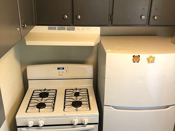 3rd image of 3009 Marcy St #2