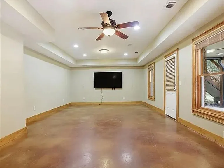 845 Botanica Way S — Photo 30