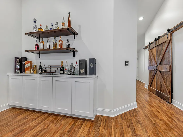 534 Oak Ridge Trails Ct — Photo 14