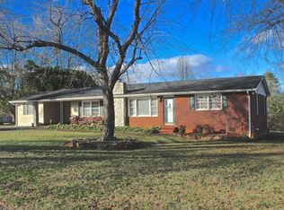 264 Poplar St, Forest City, NC 28043