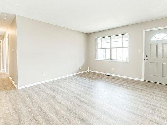 2nd image of 3114 Southwest Dr