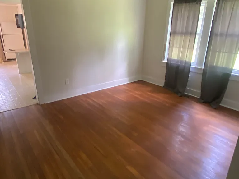 706 Logan Way — Photo 9