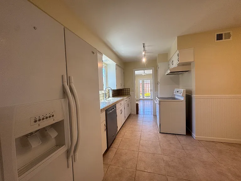 3491 Irlanda Way — Photo 7