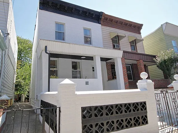 449 E 34th St, Brooklyn, NY 11203