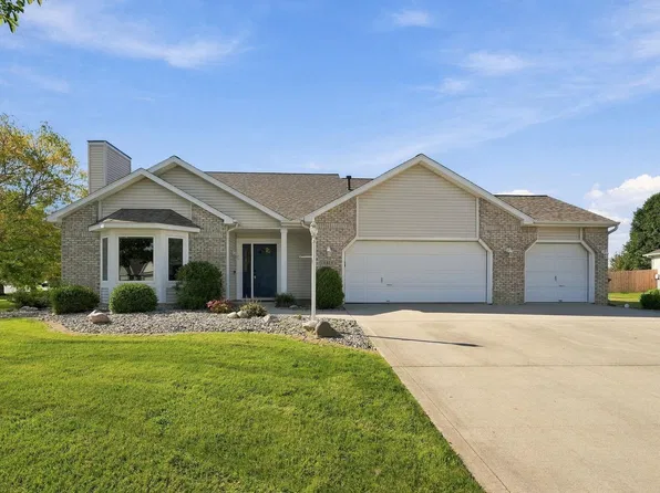 9424 Greyhawk Dr, Fort Wayne, IN 46835
