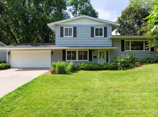 8017 33rd Pl N, Crystal, MN 55427