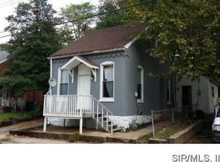 310 N 8th St, Belleville, IL 62220
