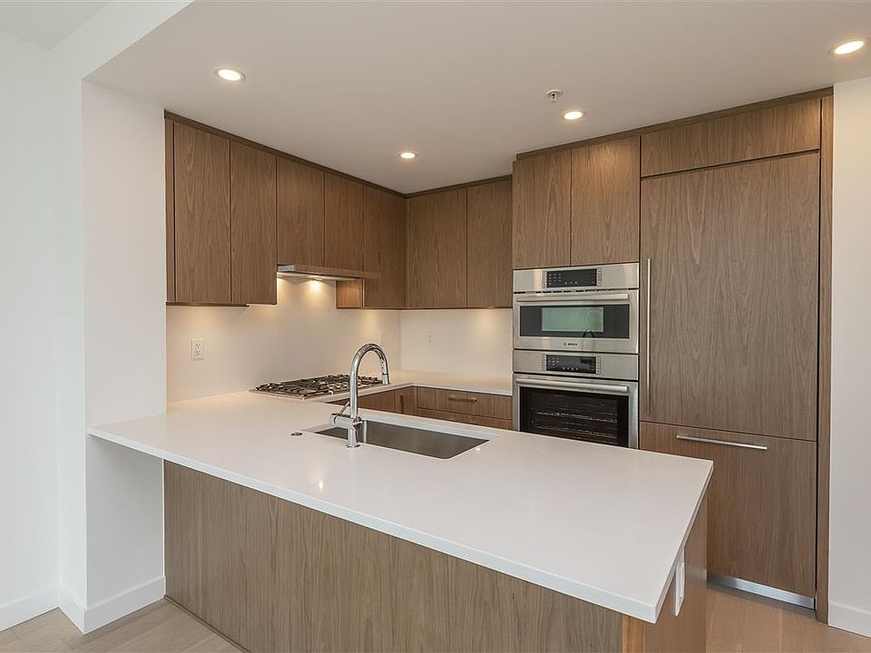 1st image of 4988 Cambie St #402