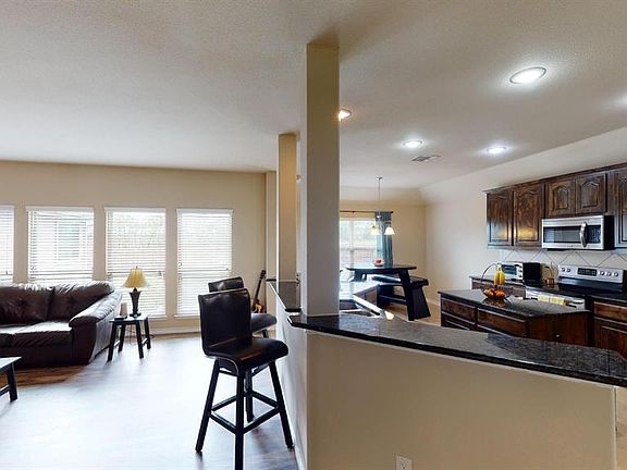 5th image of 1213 Hidden Creek Dr