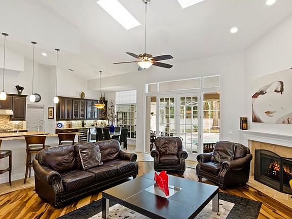 5th image of 7925 S Park Pl