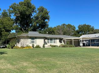 503 N Main St, Gordon, TX 76453