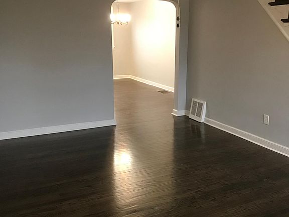 4th image of 1085 N Academy Ave