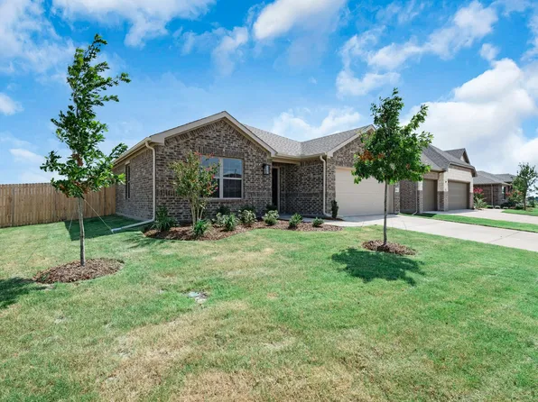 3800 Arrowchop Dr, Caddo Mills, TX 75135