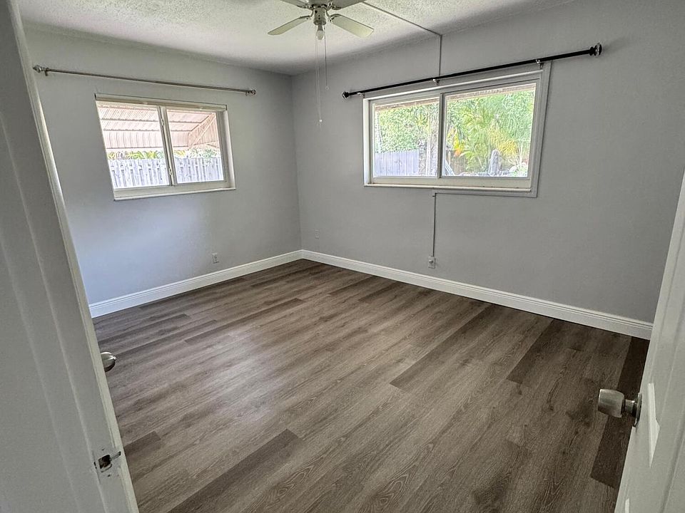 1st image of 4941 SW 27th Avenue #1-2