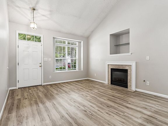 4th image of 108 Nathan Pl