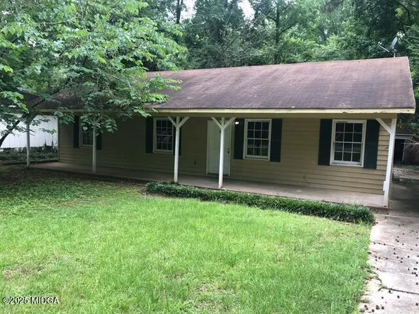 1379 Royalwyn Dr, Macon, GA 31220