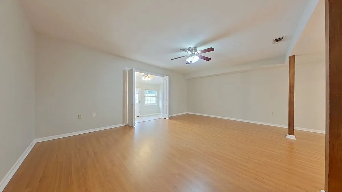 107 Skinner Circle — Photo 3