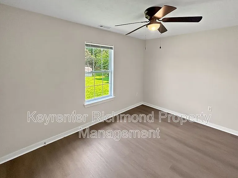 4717 Altair Rd — Photo 5