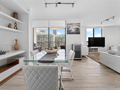 999 SW 1st Ave APT 3304, Miami, FL, 33130