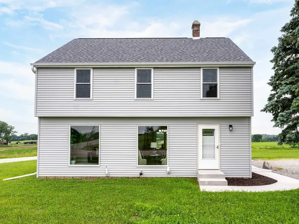 W7292 County Rd S, Shiocton, WI 54170