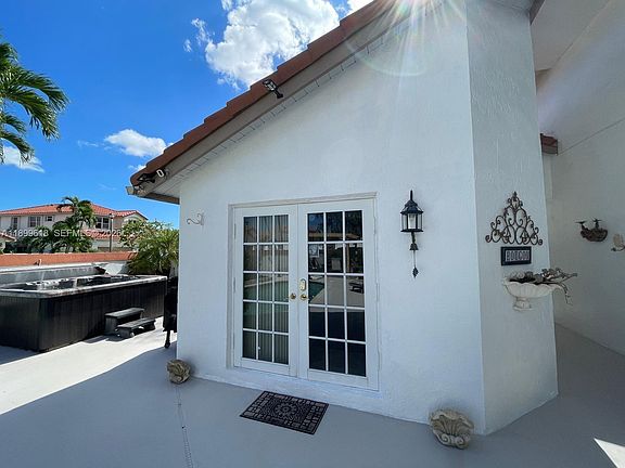 5th image of 6953 Columbia Court