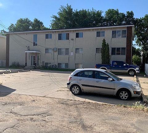2nd image of 10634 80th Ave NW