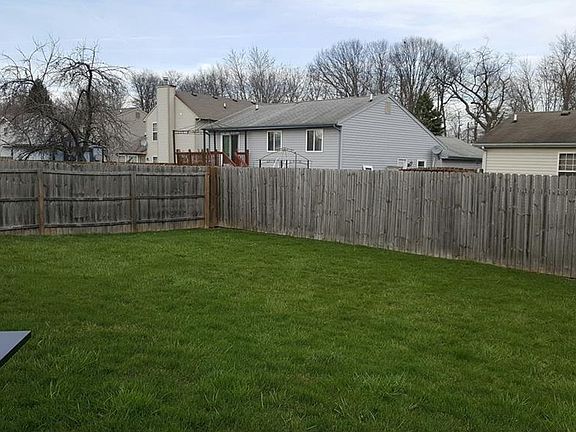 3rd image of 1304 Lynnwood Dr