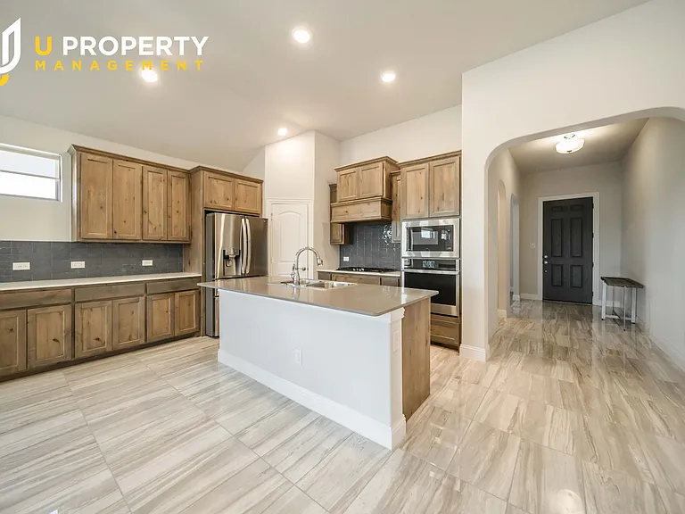 3902 Aventino Ct — Photo 14