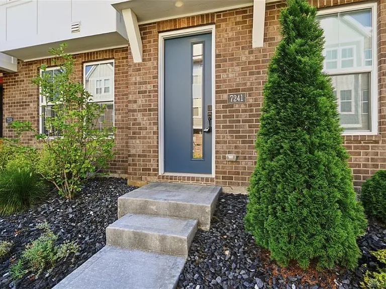 7241 Otley Dr — Photo 6