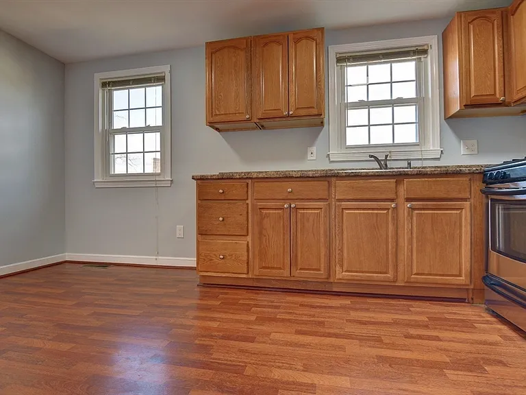 30 Trull St #3 — Photo 8