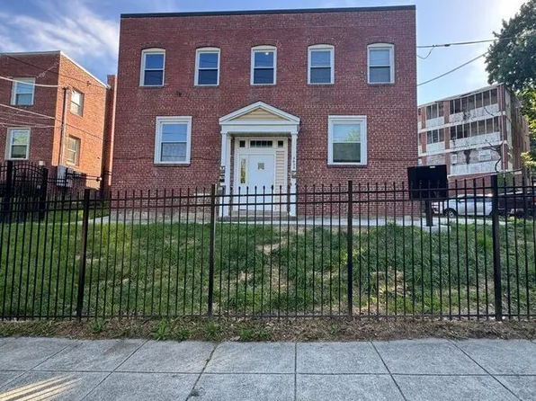 3035 30th St SE Unit 3, Washington, DC 20020