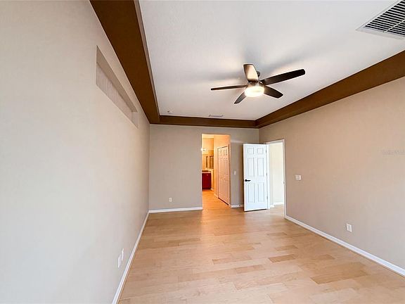 4th image of 5605 Windsong Oak Dr
