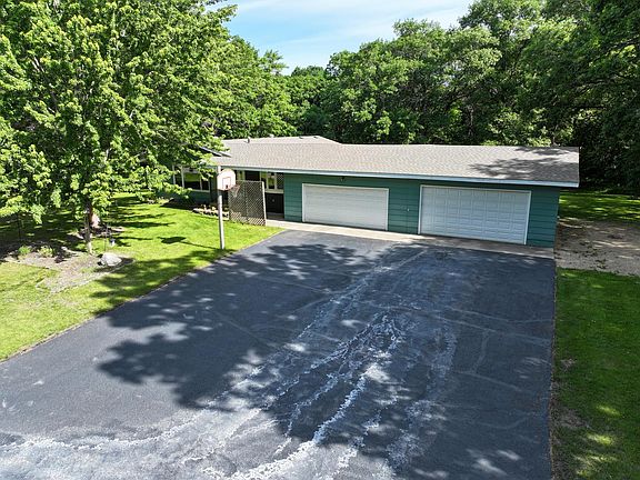 4th image of 1811 Timber Ln NE