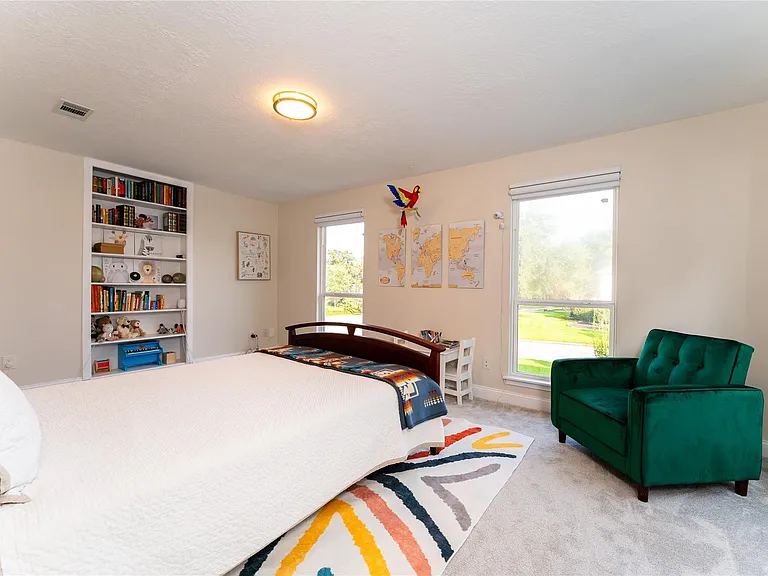 8311 Amber Cove Dr — Photo 13